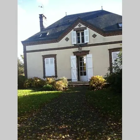 度假居 Pullay- Verneuil-sur-avre - Eglise De La Madelaine Pullay